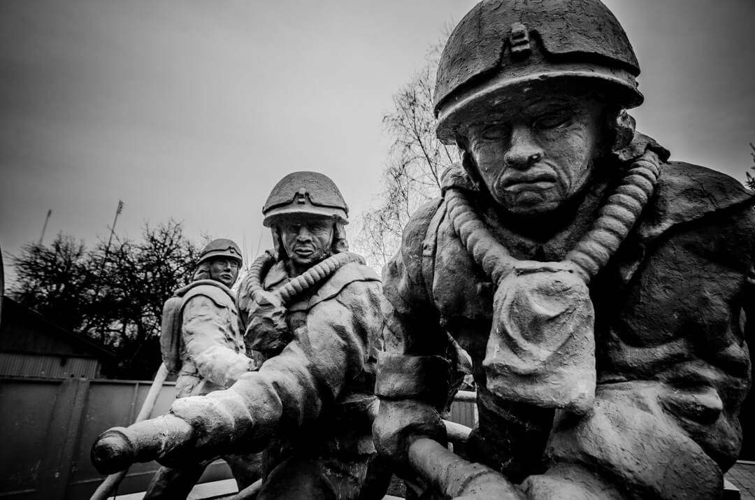 Pomnik strażakow w Czarnobylu